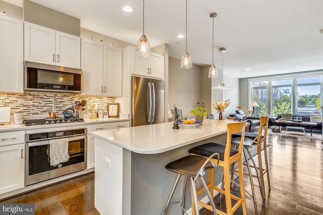 Photo - 8052 Red Hook St Townhome