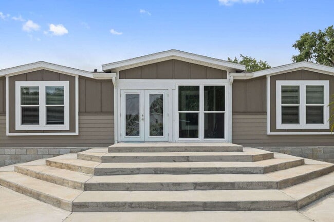 Photo - "Spacious 4-Bedroom Retreat with 3400 Sq F... Apartment