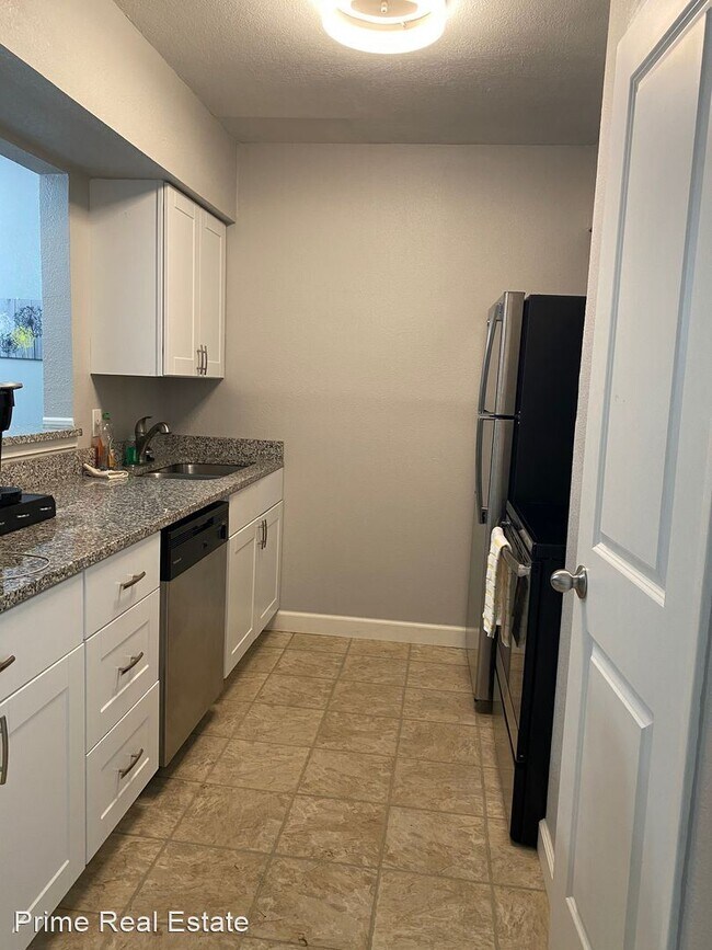 Building Photo - 2 br, 1 bath House - 461 Eldon Dr Apt 39