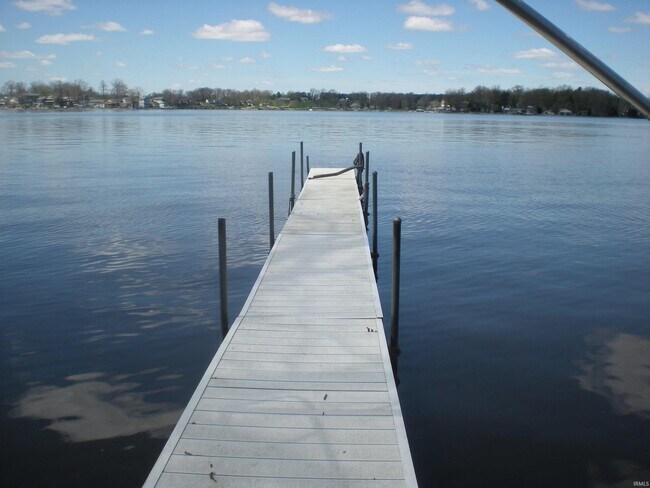 Foto del edificio - 520 Ln 150H Hamilton Lake