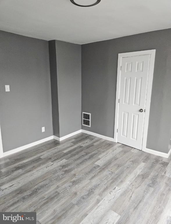 Foto del edificio - 5554 Crowson St