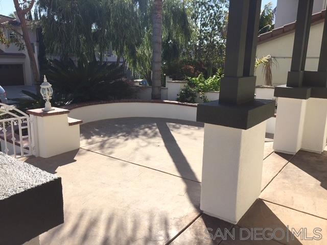 Foto del edificio - 12547 Carmel Canyon Rd