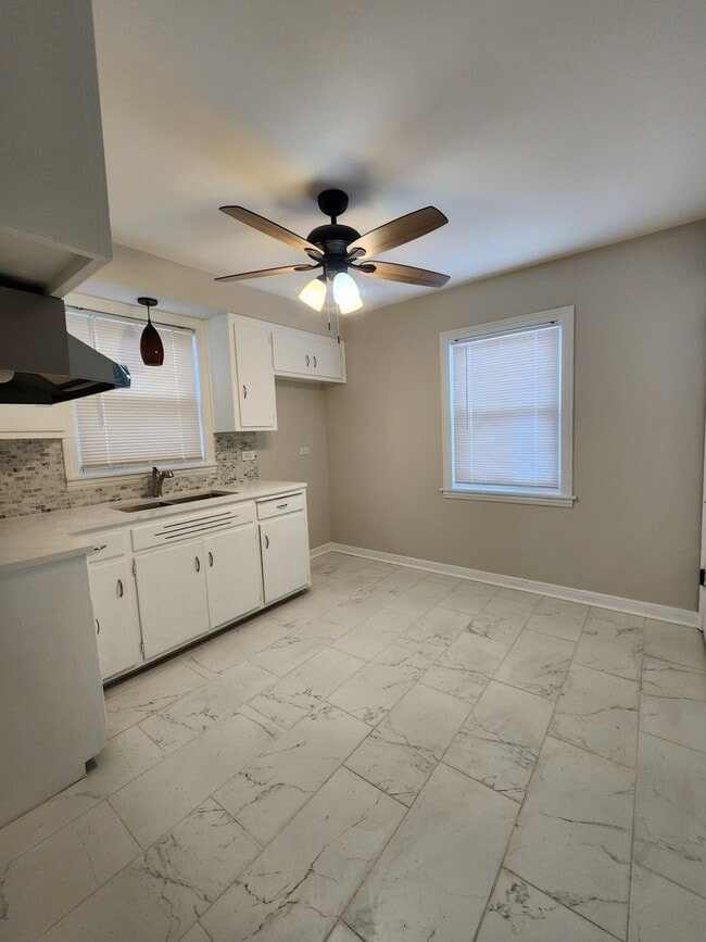 Foto del edificio - 10104 S Prairie Ave