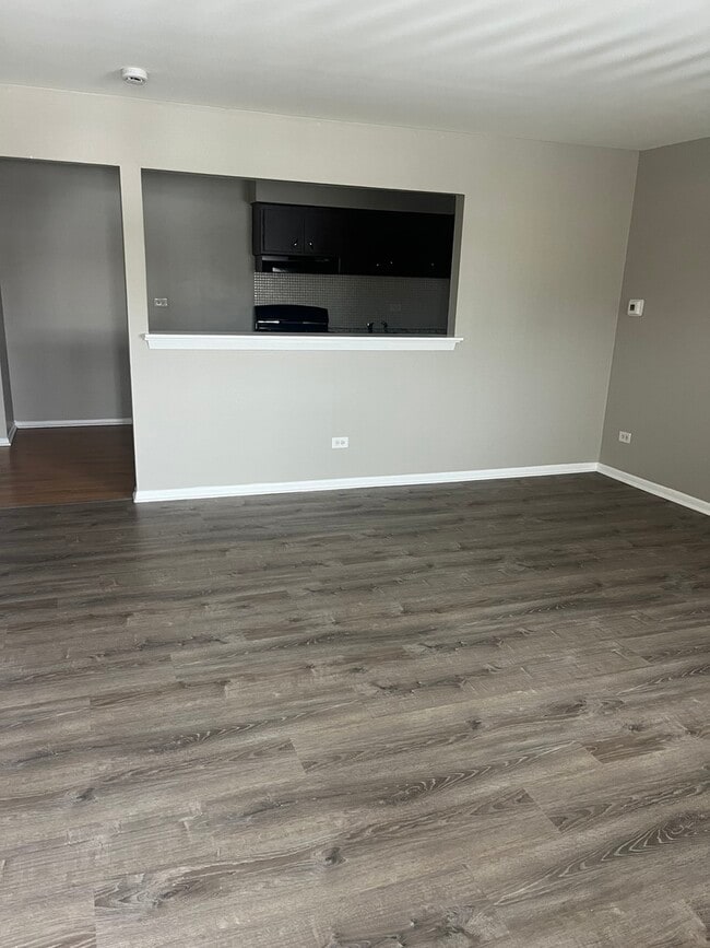 Foto del edificio - 8817 S Roberts Rd