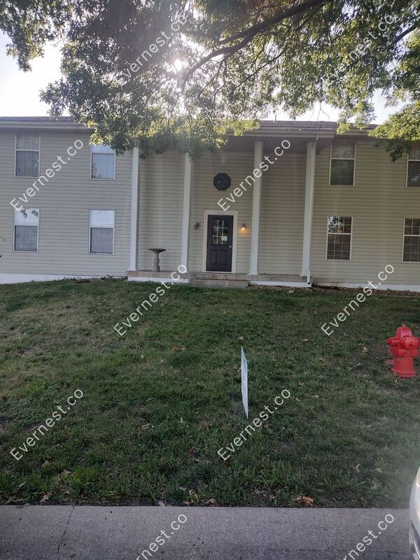205 Barr Rd Unit Apt B, Grain Valley, MO 64029 Condo for Rent in