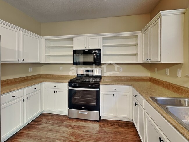 Building Photo - 3202 Davenport Park Ln