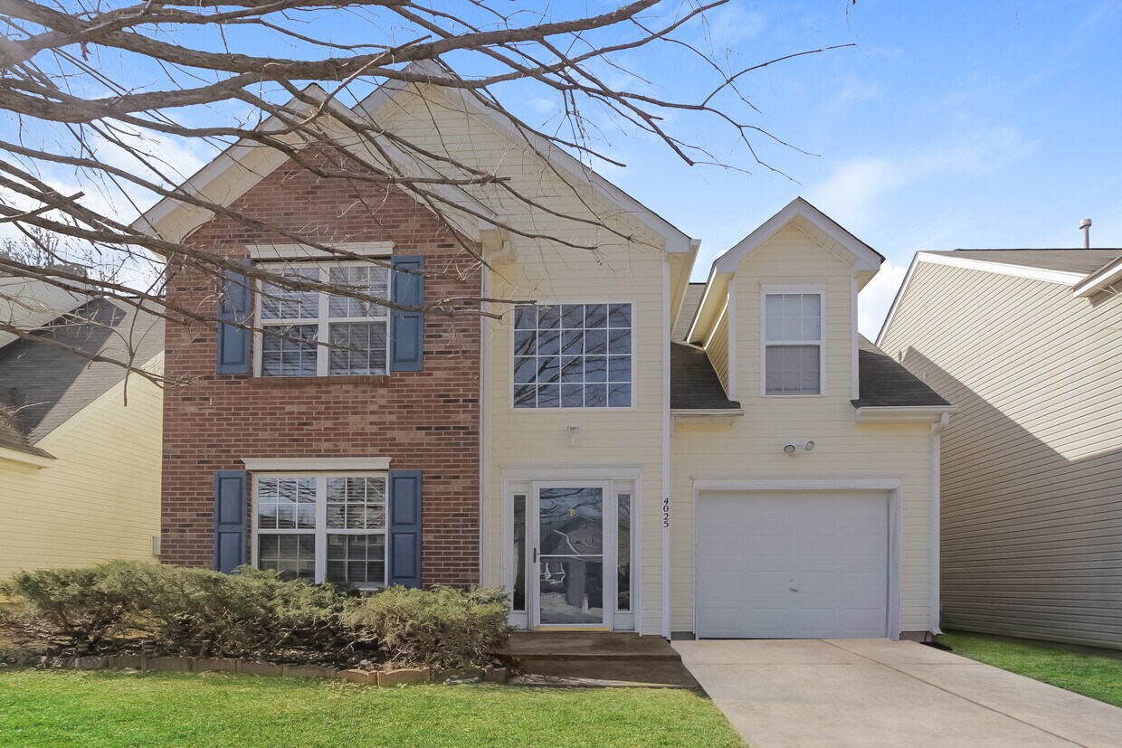 Foto principal - 4025 Cindy Woods Ln