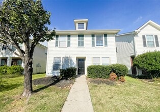 Building Photo - 11913 Longwood Garden Way