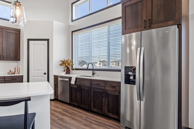 Building Photo - Newly Built in the Wilds neighborhood of West Fargo!
