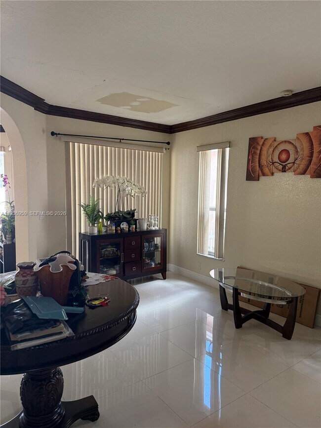 Foto del edificio - 3951 NE 13th Dr