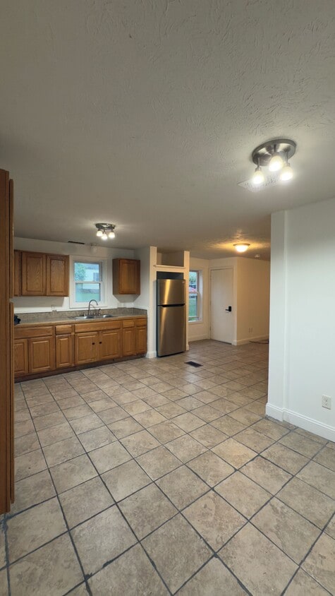 Kitchen - 6 Lower Gilman St