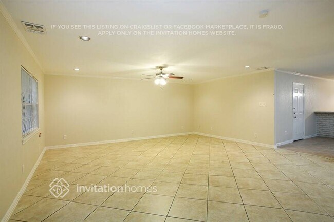 Foto del edificio - 807 Ross Ln