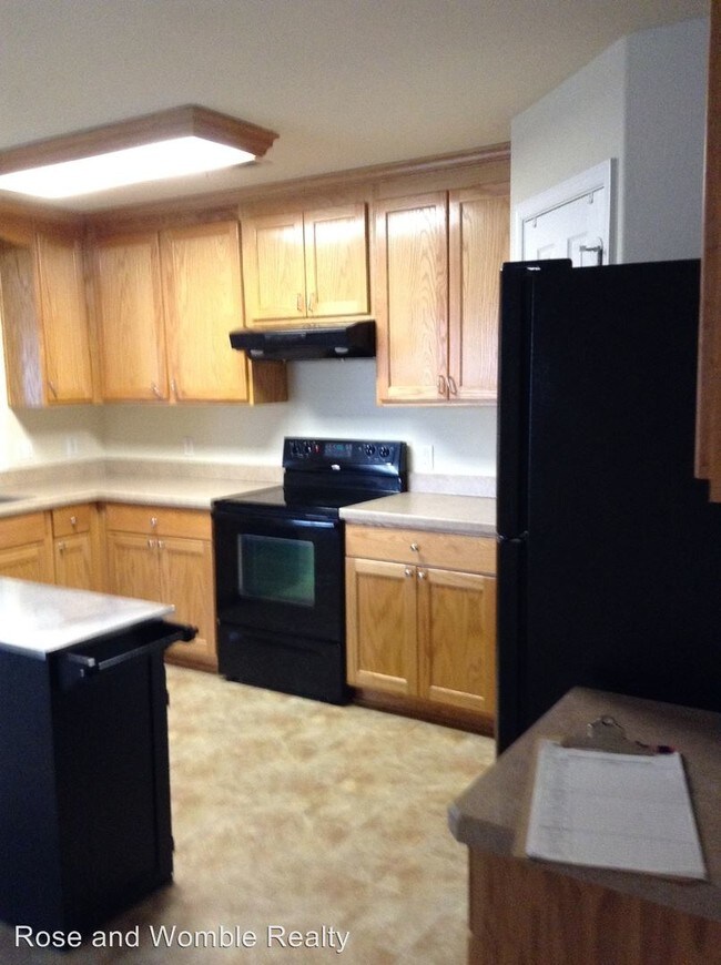 Building Photo - 3 br, 2.5 bath House - 2311 Hanson Avenue