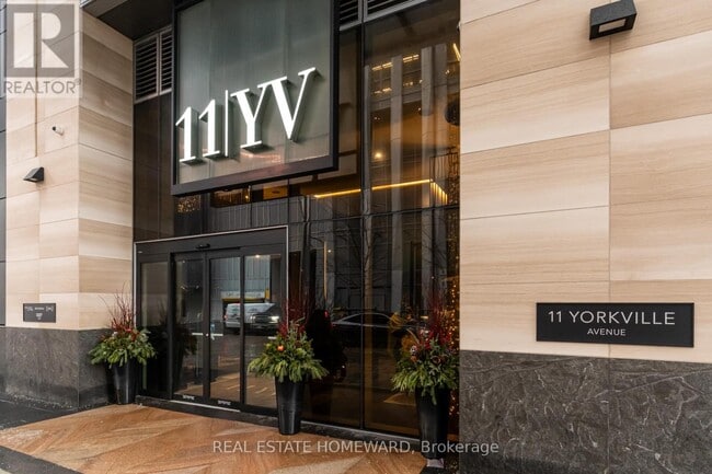 Photo du bâtiment - 11 Yorkville Ave