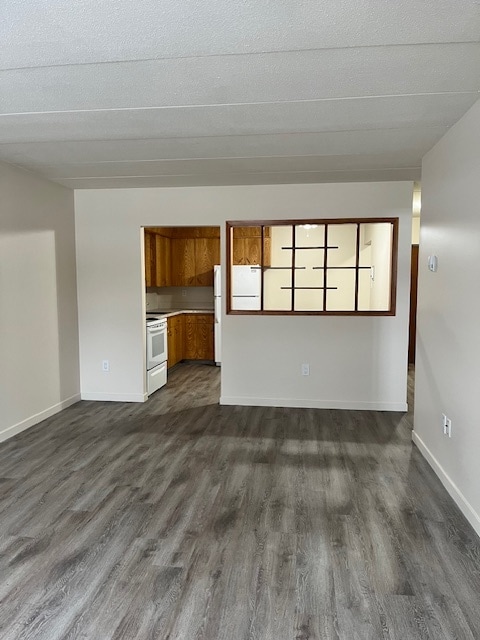 Building Photo - 2945 Avonhurst Dr