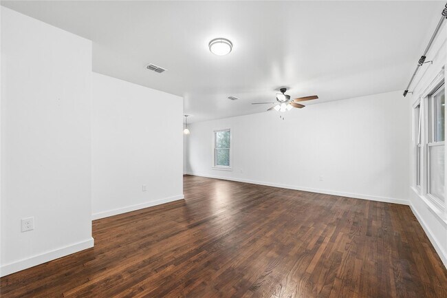 Foto del edificio - 1003 Cogbill St