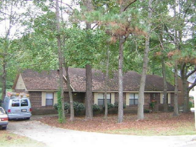 Primary Photo - 110 Meadowbrook Ct