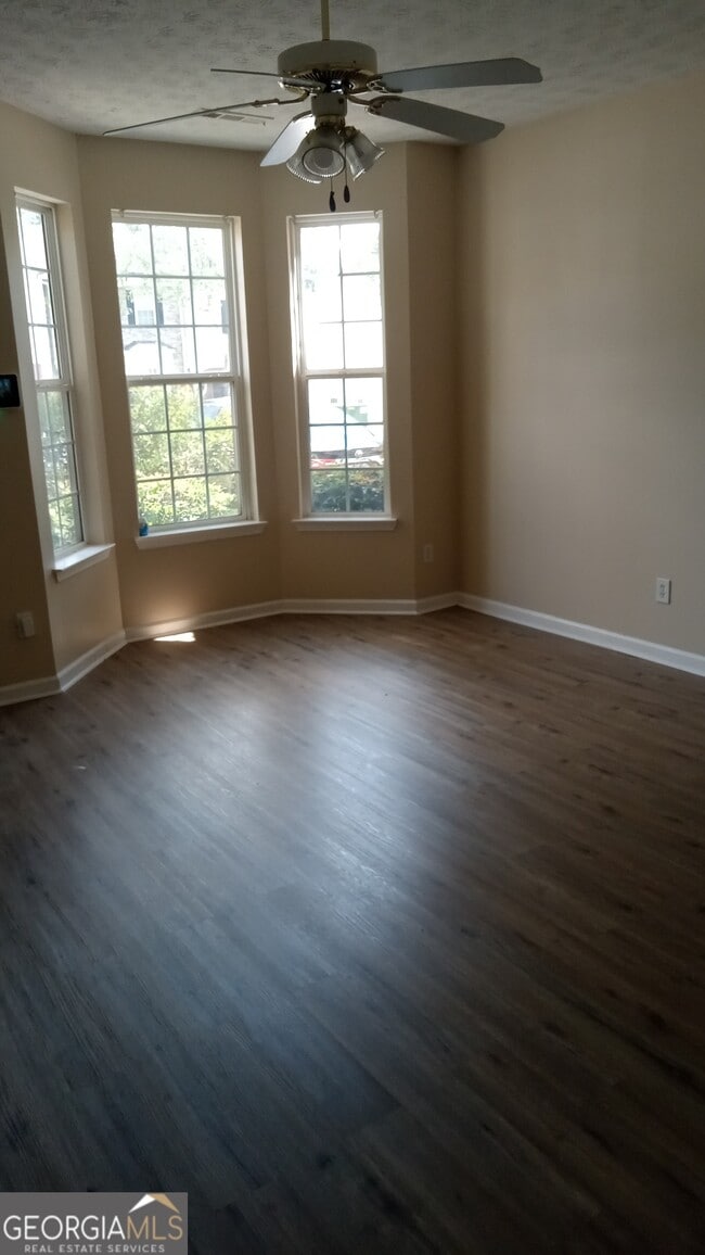 Building Photo - 6075 Camden Forrest Dr