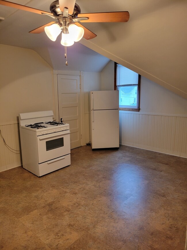 Kitchen - 65 Blackburn St