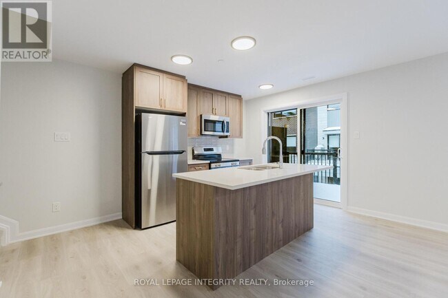 Building Photo - 401 Glenroy Gilbert Dr