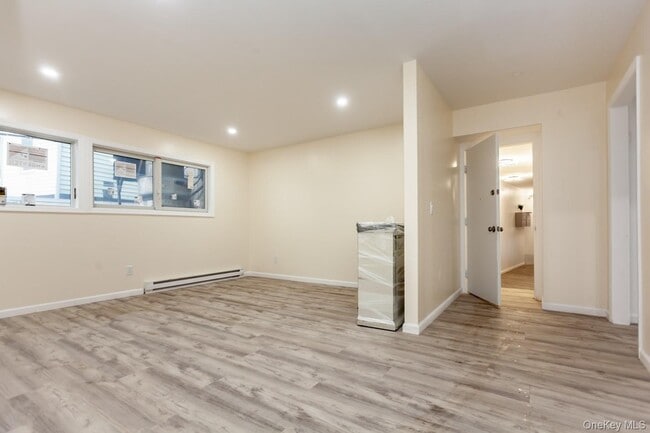 Foto del edificio - 300 Highland Ave