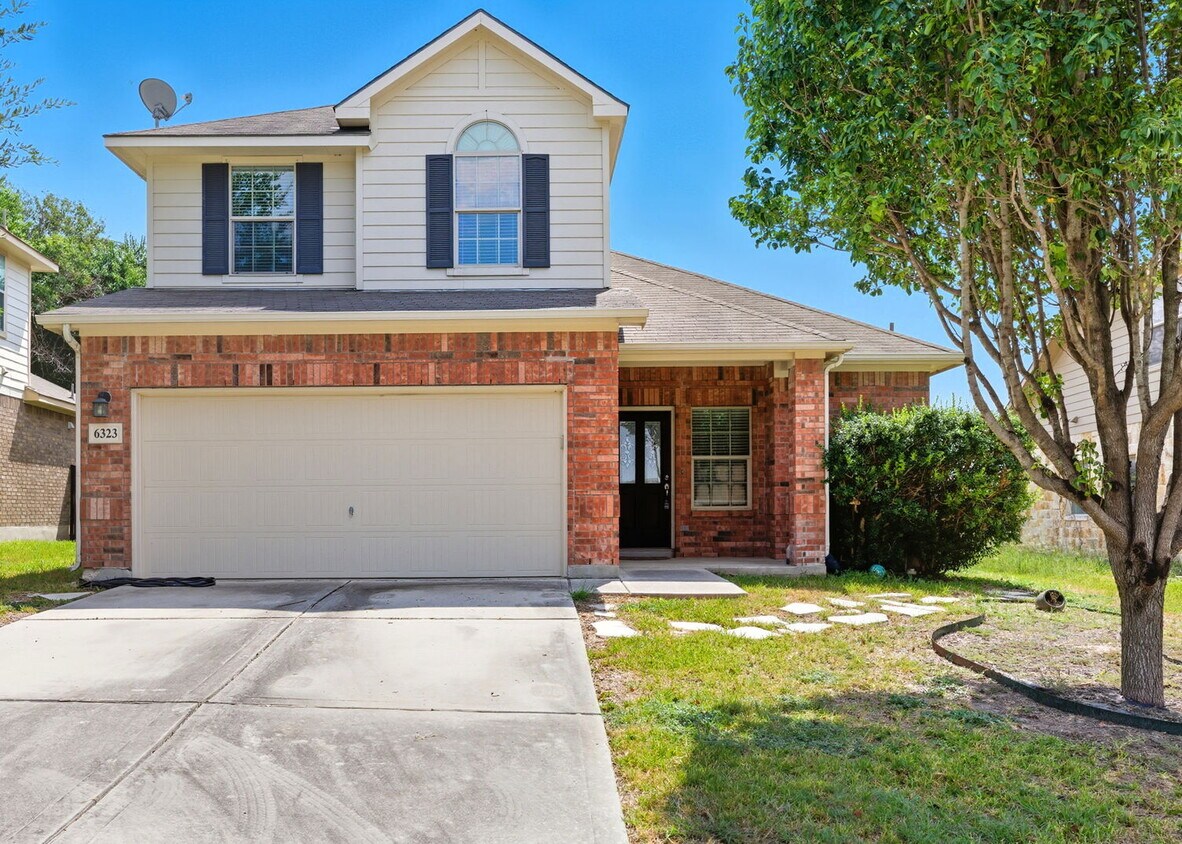 Foto principal - Discover the perfect blend of comfort and space at 6323 Myrtle.