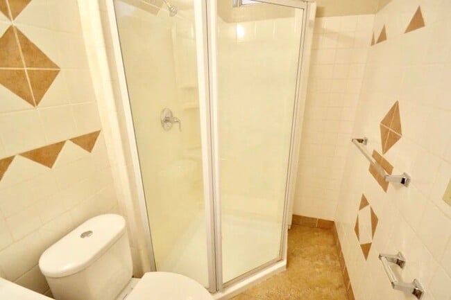 Foto del edificio - 250 E Home St