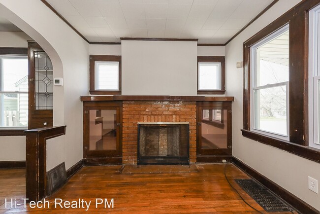 Building Photo - 3 br, 1 bath House - 17204 MAPLEBORO AVE