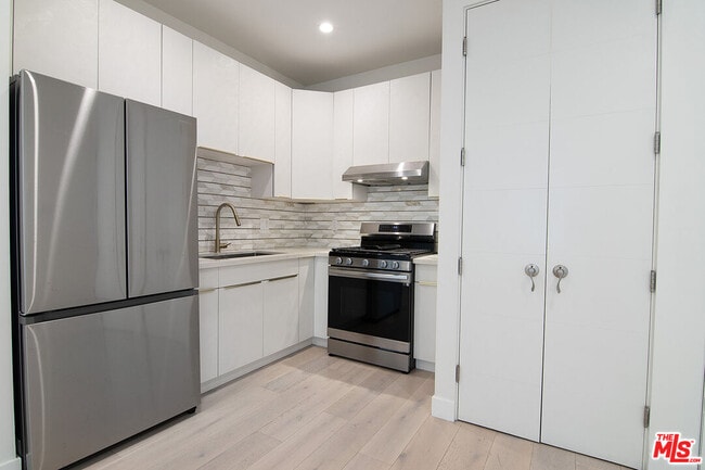 Foto del edificio - 5537 W 3rd St