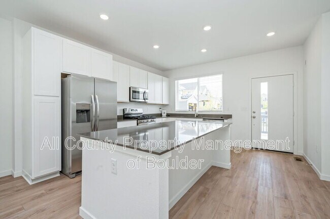 Building Photo - 1432 Sanitas Ln