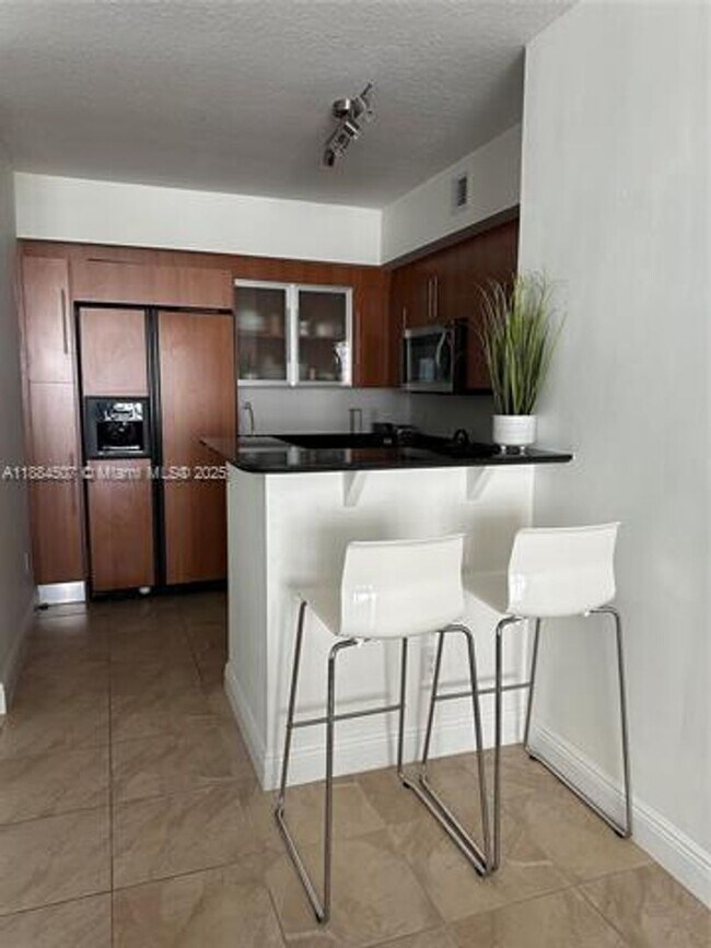 Photo - 335 S Biscayne Blvd Apartment