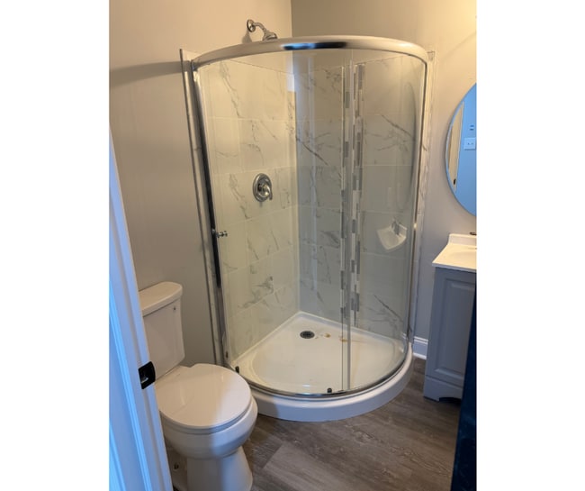 Foto del edificio - 3325 E Monument St