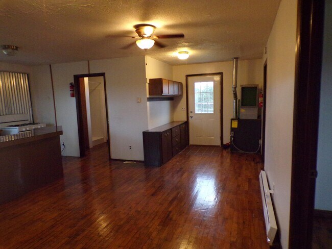 Foto del edificio - 4522 Lake Pleasant Rd S