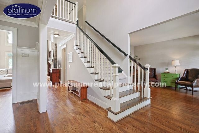 Building Photo - 114 River Sound Ln
