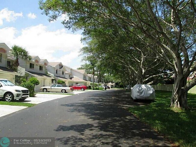 Foto del edificio - 6061 Old Court Rd