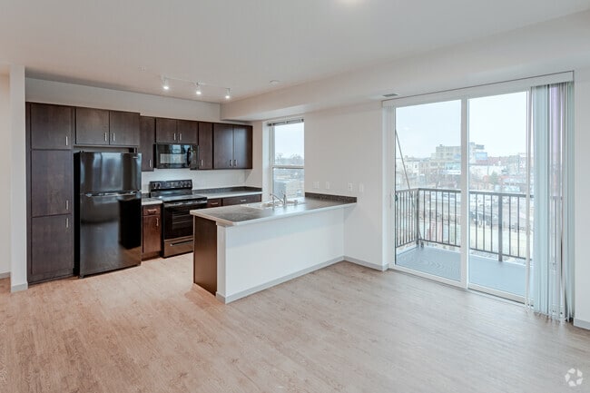 2BR, 1BA - C2 - Lake Street Dwelling