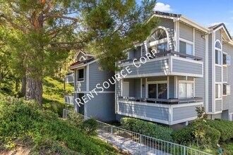 Building Photo - 26901 Rainbow Glen Dr