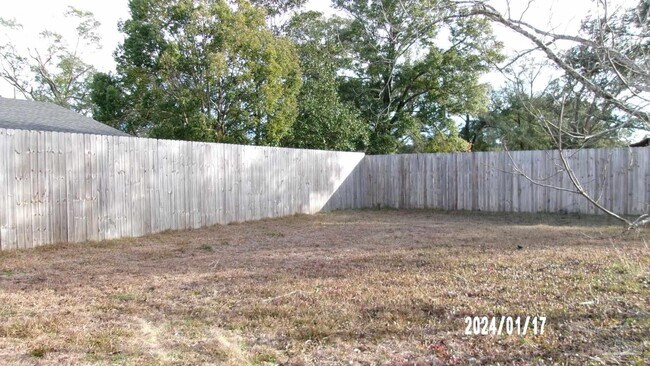 Building Photo - 12521 Lillian Hwy