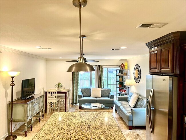 Foto del edificio - 2109 N Red Cedar Cir