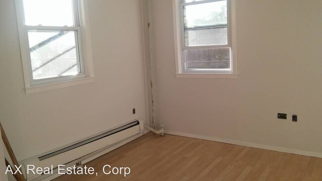 Building Photo - 234 1st St