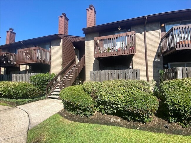 Photo - 12905 Woodforest Blvd Apartment
