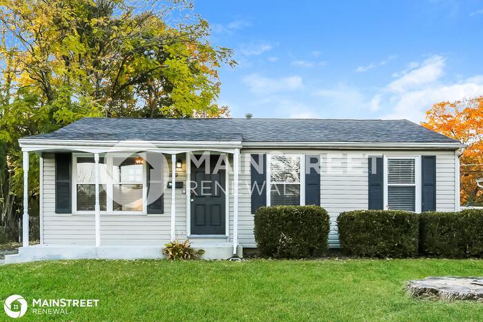 Primary Photo - 1879 SOMERSET CT W, COLUMBUS, OH 43227