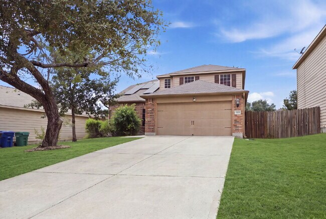 Building Photo - House in a Gated community with SOLAR PANELS!