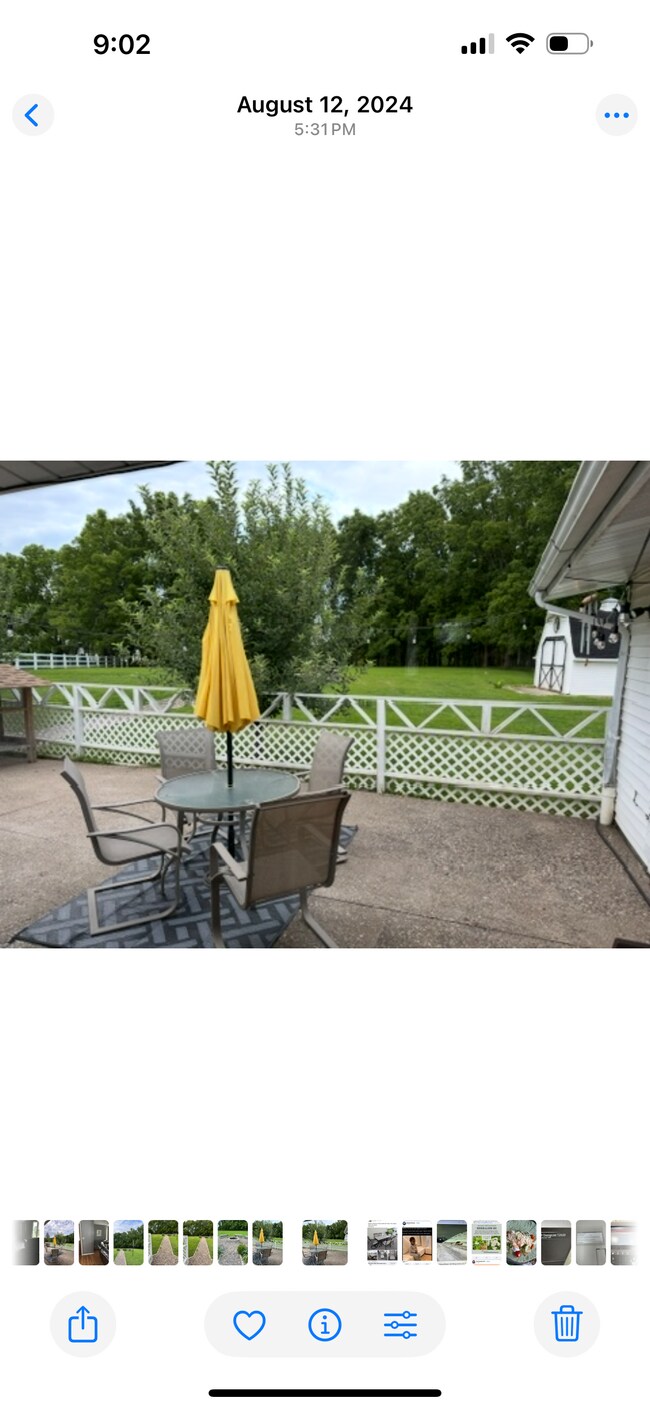 Área cercada - 10635 Loop Rd