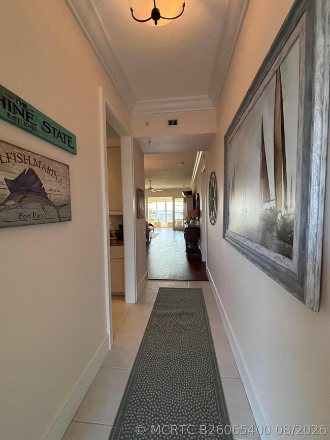 Building Photo - 29 Harbour Isle Dr W