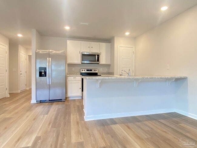 Building Photo - 9632 Angel Oak Dr