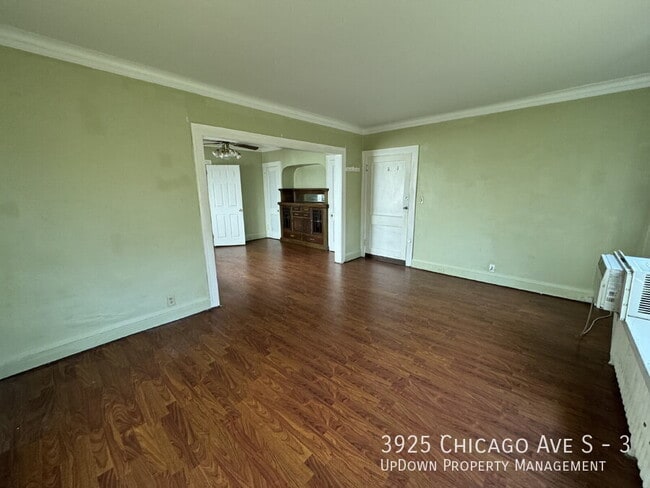 Building Photo - 3925 Chicago Ave