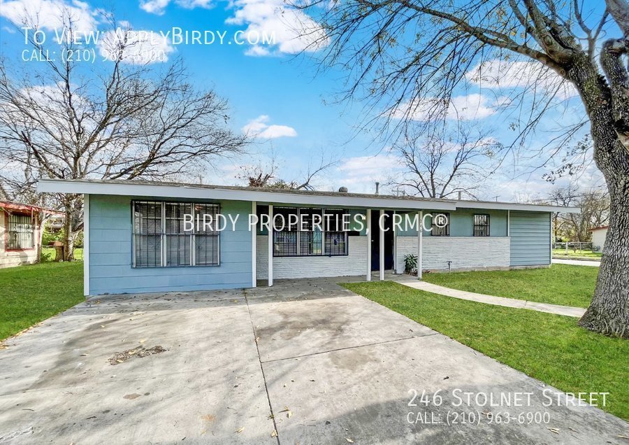 Primary Photo - **3 Bed, 2 Bath Home Located in SAISD**
