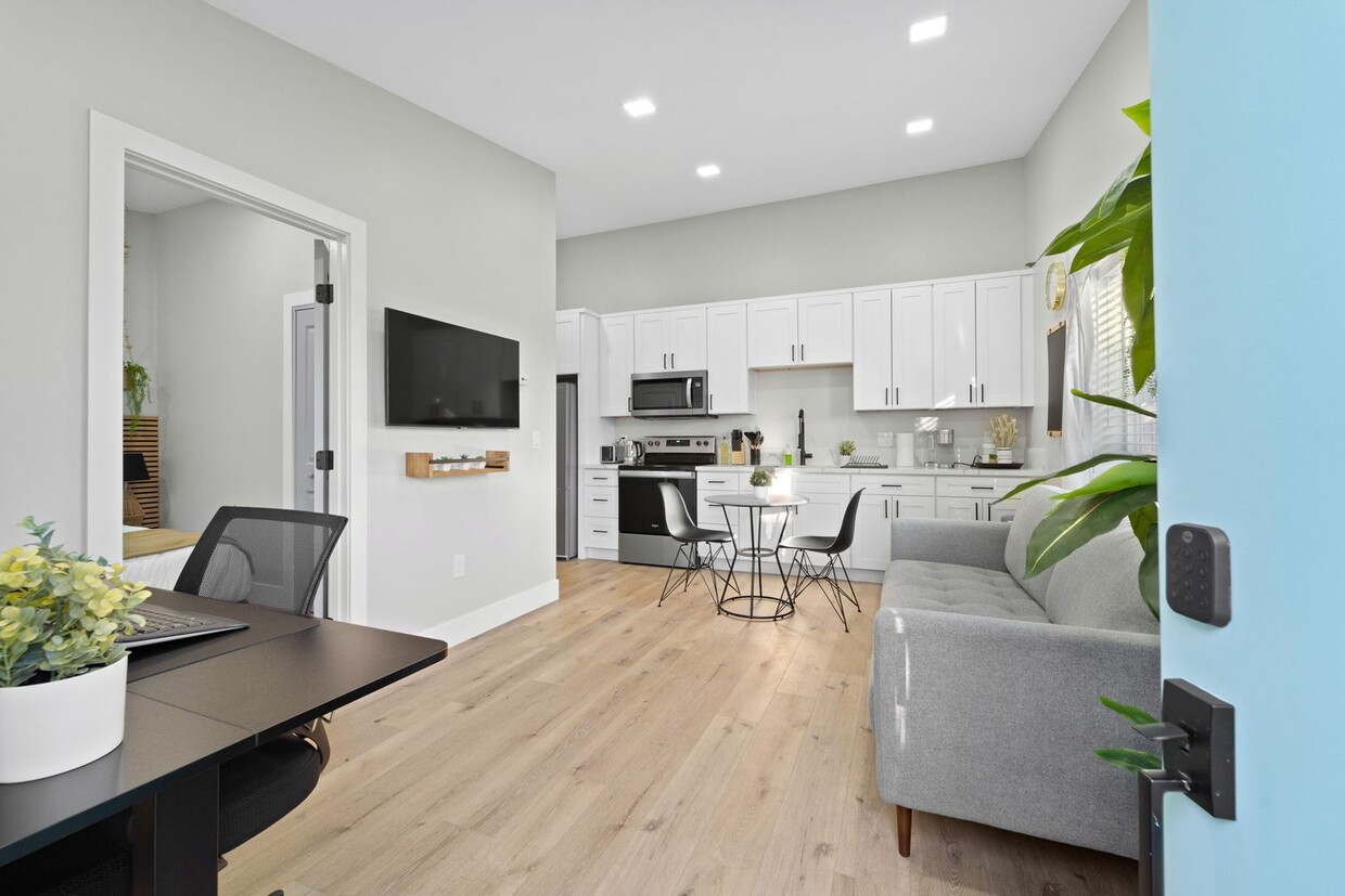 Foto principal - ? Modern 1 Bedroom in National City – Furn...