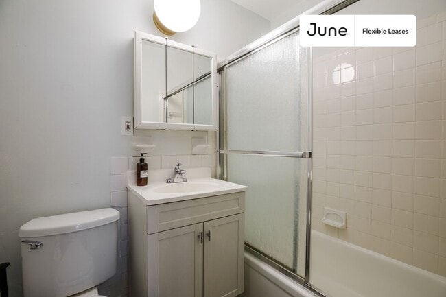 Building Photo - 305 East 95th Street